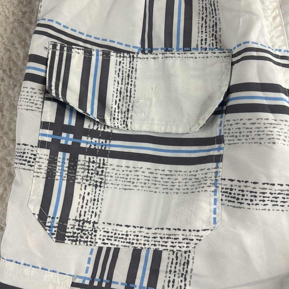 NWOT Blue Gear Mens White Blue Plaid Casual Cargo Shorts 6-Pockets Size 32 - Picture 13 of 16